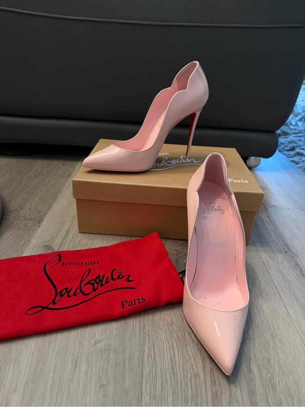 Christian Louboutin Hot Chick Light Pink